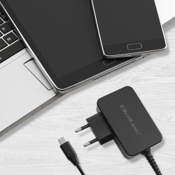 Ładowarka sieciowa Qoltec GaN POWER PRO | 1xUSB-C | 45W | 5-20V | 2.25-3A | Czarna
