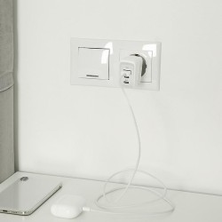 Ładowarka sieciowa Qoltec 65W GaN | 5-20V | 3-3.35A | 2xUSB-C PD | 1xUSB QC 3.0 | Biała