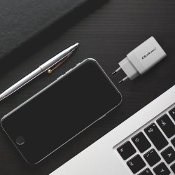 Ładowarka sieciowa Qoltec 45W GaN | 5-20V | 1.5-3A | 1xUSB-C PD | 1xUSB QC 3.0 | Biała