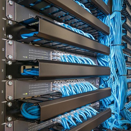 Zestaw montażowy Qoltec M16 do szaf RACK | 50szt.